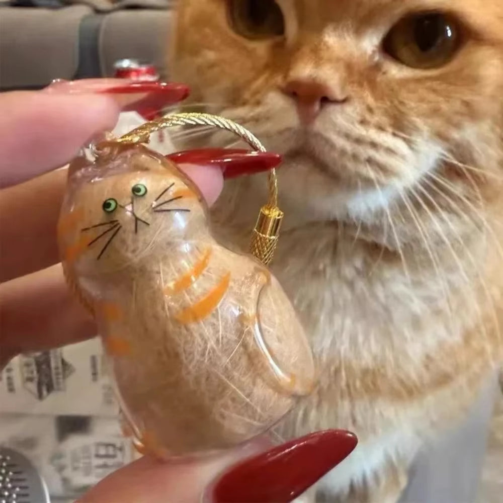 YOMI™ Clear Pet Hair Keepsake Pendant – Aesthetic Fur Storage Keychain for Bags & Keys – Personalized Gift for Cat Parents